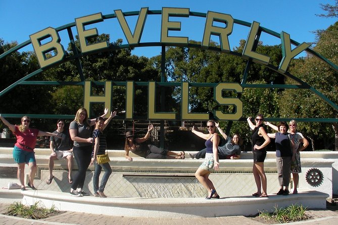 BEVERLY HILLS, CA: 34 Businesses 5 Residents