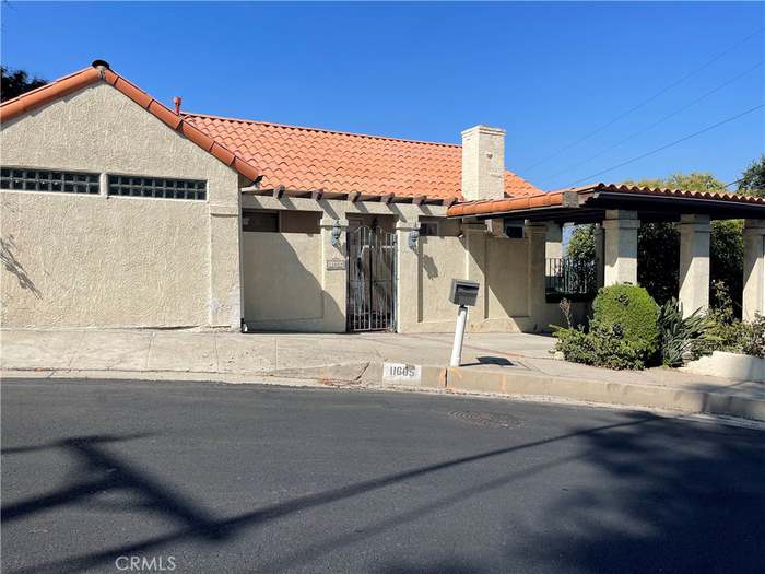 11605 SUNSHINE TER., STUDIO CITY, CA: KEITH FRANK Purchased 9/29/2023  for $5,895,000 DIRECT DEPOSIT + $1,000,000 Home&nbsp;Lister