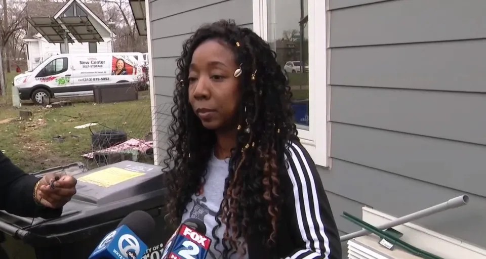 TAURA BROWN: One Ticket $3,000,000 + $20,000 DIRECT DEPOSIT