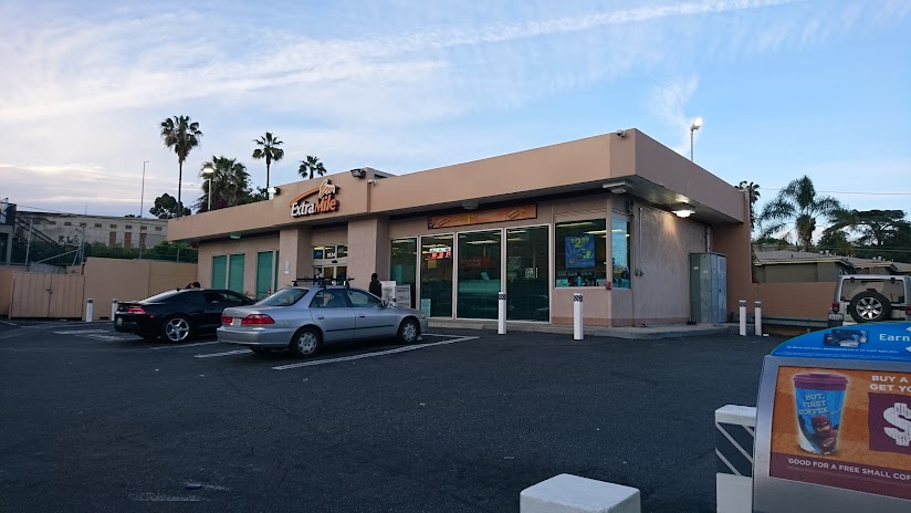 CHEVRON – 1934 N CAHUENGA BLVD, LOS ANGELES, CA 90068: $500 cash ALL Employee Wallets Currently= $1.79&nbsp;Coffee